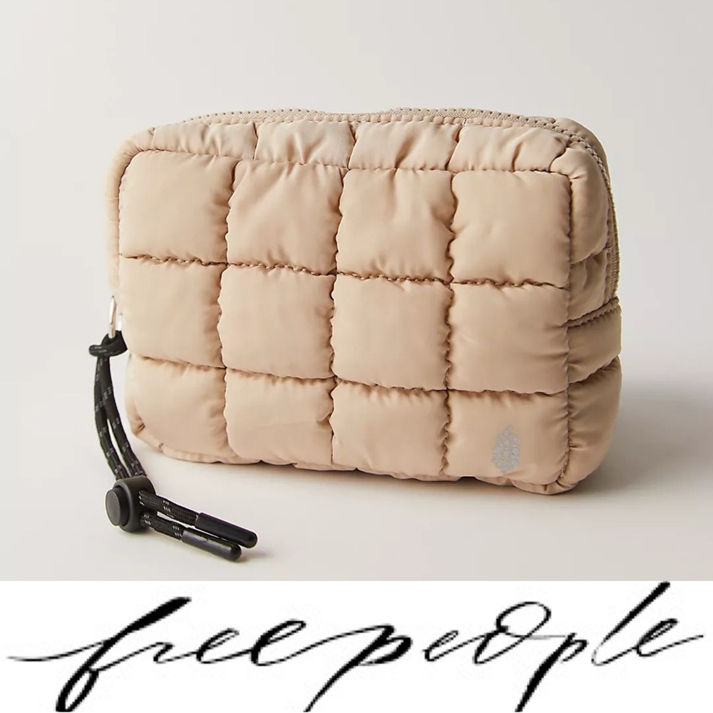 Free People Beige Quilted Mini Case❤️NWOT